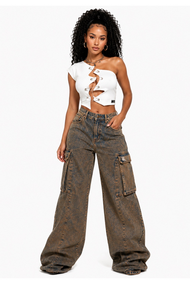 Future - Single Short Sleeve Zig Zag Front Cut Out Crop Top